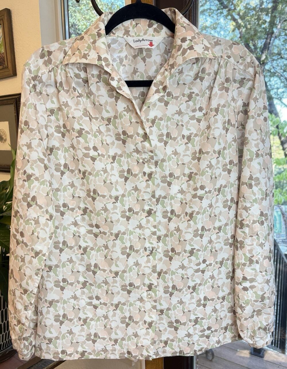 Vtg Lady Arrow Lite Colored Floral Button Up Long Sleeve Top Blouse Size Lrg